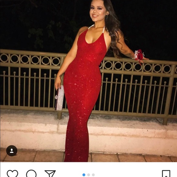 PROM RED SPARKLY DRESS - Picture 4 of 4